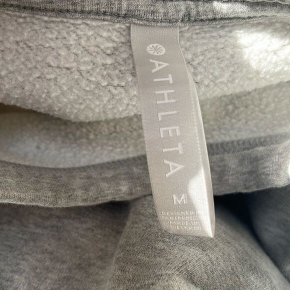 Athleta 24/7 crew sweatshirt gray size Medium - Picture 1 of 5